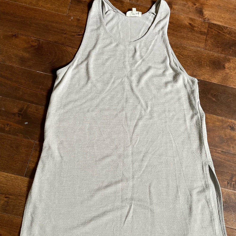 [SOLD] - Wilfred White Ribbed Sleeveless Tank Top